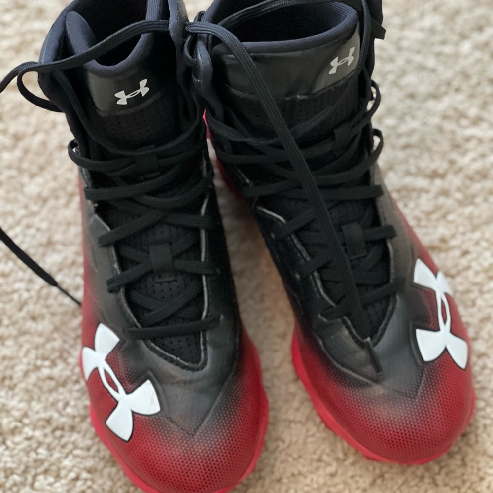 Youth UA Highlight Football 🏈 Cleats